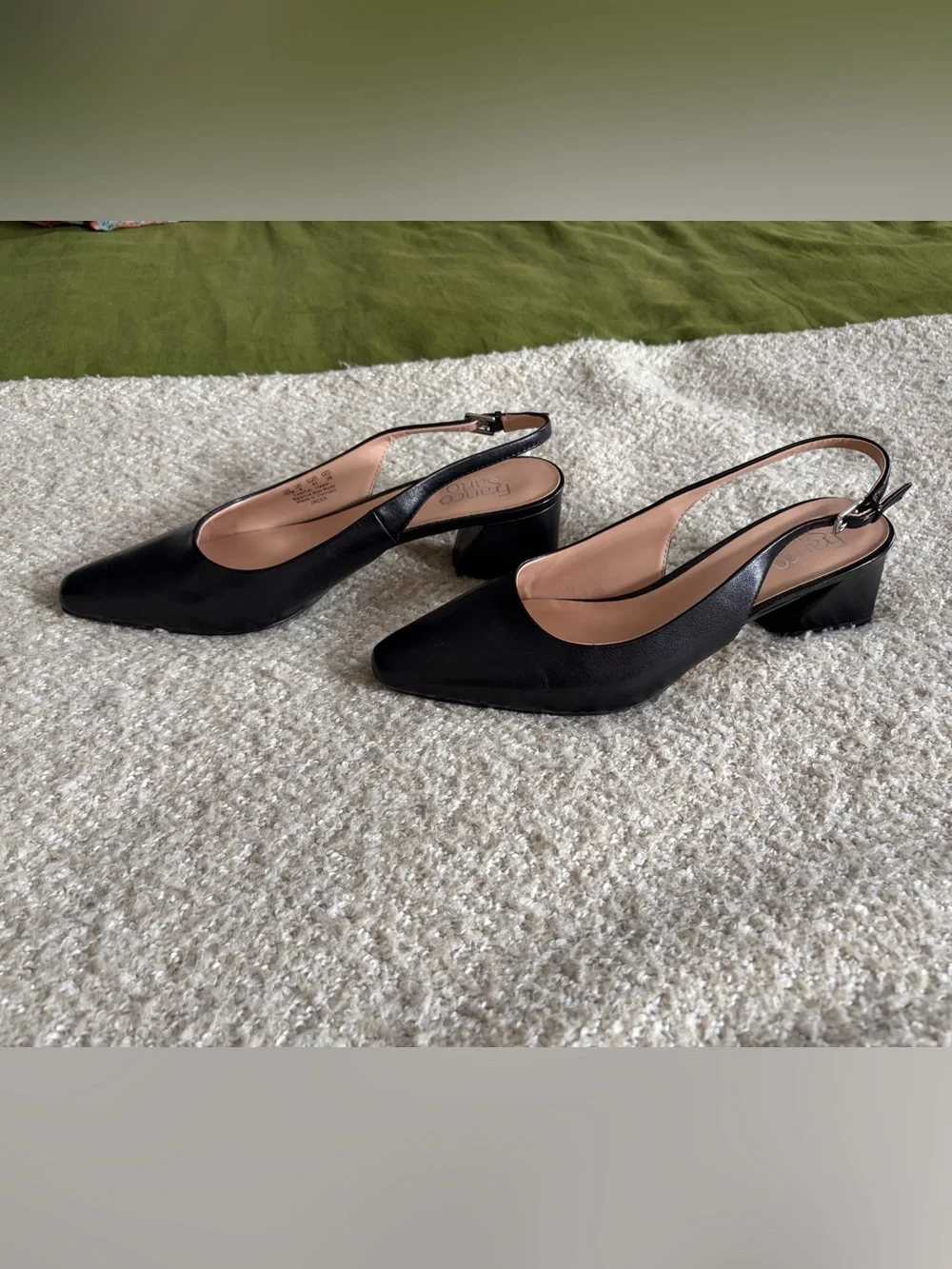 Black Leather Kitten Heels Women’s Size 10